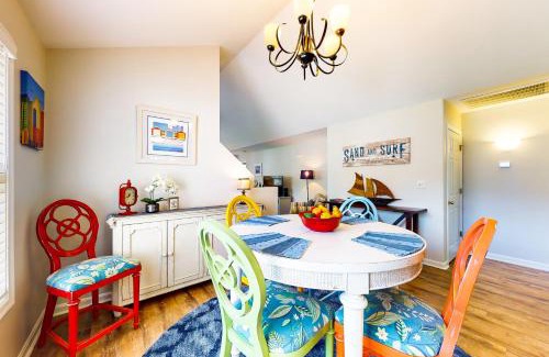 Frankford House | Forest Reach - 33720 Chatham Way