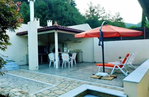 Zigos Apartment | Forest view apartment