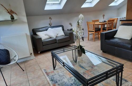 Rostrevor House | Forest View Impeccable two bedroom house