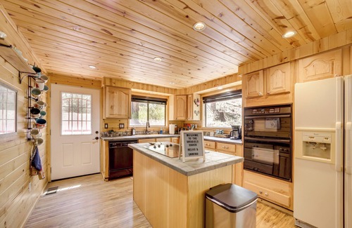 Christopher Creek Cottage | Forested Payson Cabin By Mogollon Rim: Hike & Play