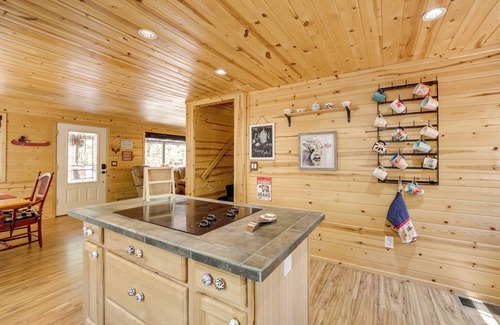 Christopher Creek Cottage | Forested Payson Cabin By Mogollon Rim: Hike & Play