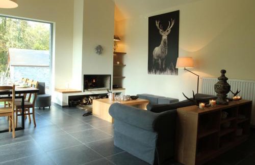 Haut-Bois House | Forestview Family Home