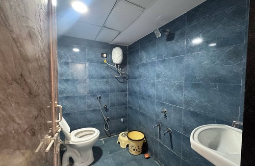 Surat Hotel | FOREVAR HOTEL
