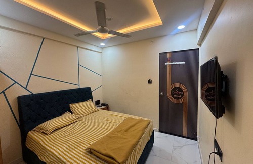 Surat Hotel | FOREVAR HOTEL