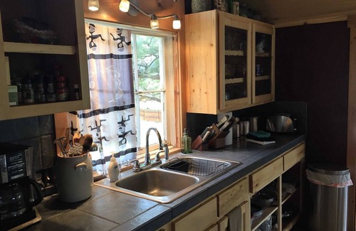 Lake City Apartment | Forget Me Not Cottage - Adorable & Affordable