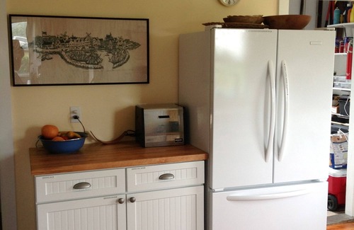 Surfside Cottage | Forget Shoes, Walk to Beach Barefoot with Kids and Grandkids