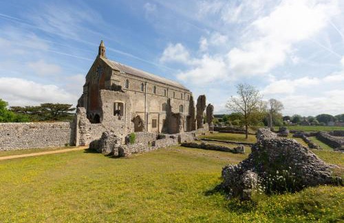 Binham House | ForgetMeNot Cottage