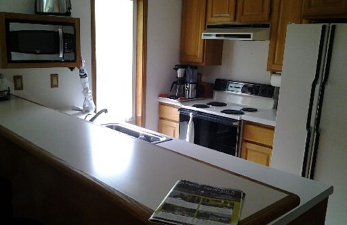 Beaver Cabin | Forks & twilighters getaway at the edge of SolDuc River. bike, hike, walk, fish