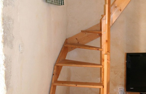 Conne-de-Labarde House | Former dovecote restores and supplies, with private pool
