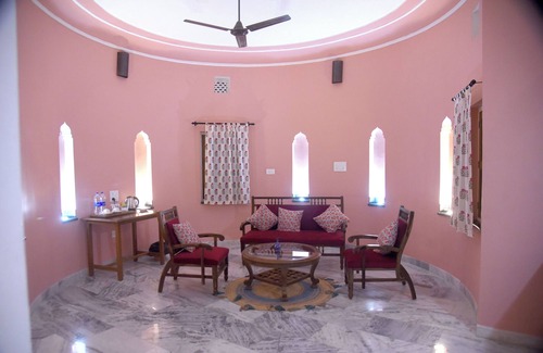 Kekri Hotel | Fort Chabariya Kekri