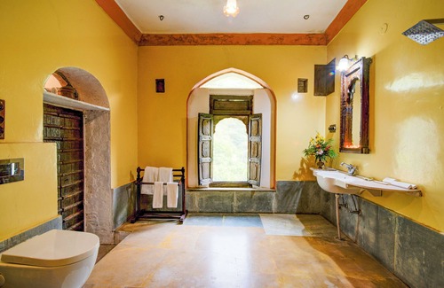 Alwar Hotel | Fort Dadhikar, Alwar