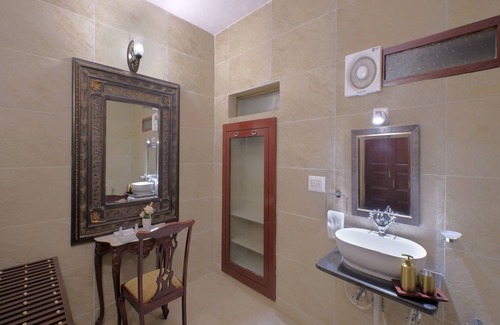 Dhariyawad Hotel | Fort Dhariyawad Heritage Hotel Udaipur