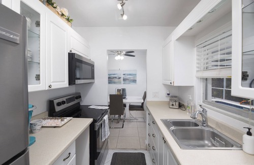 Dolphin Isles House | Fort Lauderdale Beach Villa With Pool, Walk to Beach, Perfect Beach Getaway
