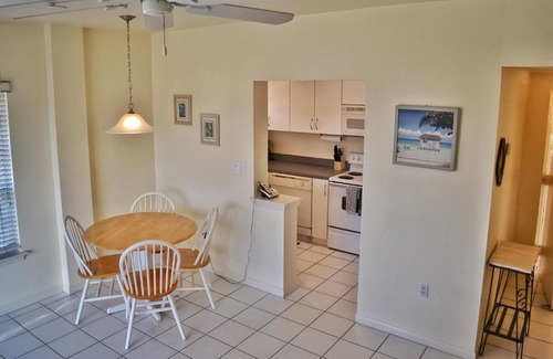 Central Beach House | Fort Lauderdale Yacht and Beach Club 416