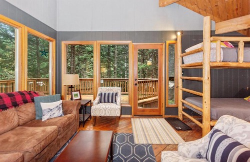 Girdwood House | Fort Lindy