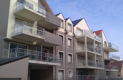 Fort-Mahon-Plage Apartment | Fort-Mahon: Beautiful T2 steps from the beach with private parking