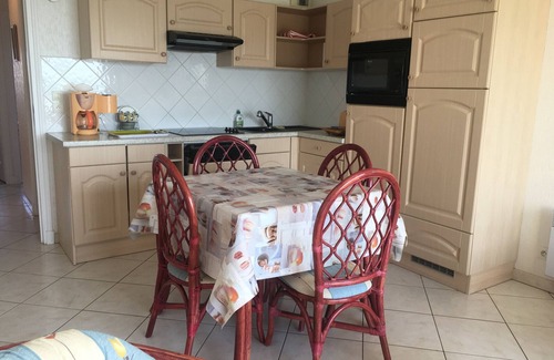 Fort-Mahon-Plage Apartment | Fort-Mahon-Plage: Comfortable 2-bedroom apartment near the beach