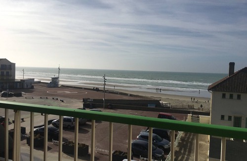 Fort-Mahon-Plage Apartment | Fort-Mahon-Plage: Comfortable 2-bedroom apartment near the beach
