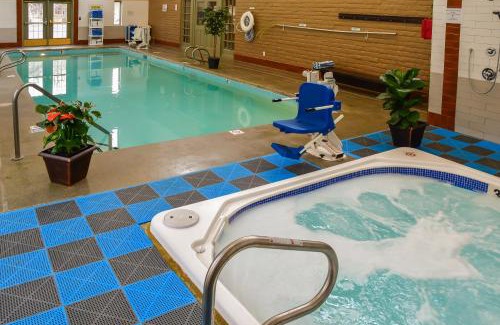 Northeast Santa Fe Resort | Fort Marcy Suites by All Seasons Resort Lodging