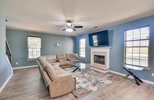 Fort Mitchell House | Fort Mitchell Vacation Rental with Home Office!