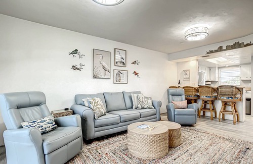 Iona Condo | Fort Myers/Sanibel 2br2ba Condo