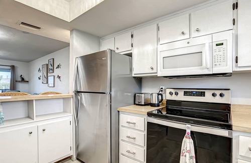 Iona Condo | Fort Myers/Sanibel 2br2ba Condo