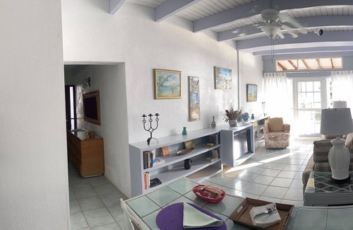 Daseys Resort | Fort Recovery Beachfront Villa and Suites Hotel 1BR