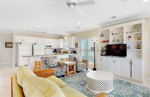 Fort Morgan House | Fort Sun, East. Gorgeous 7BR Beachfront. Extra fridges. Private Pool! Sleeps 24.