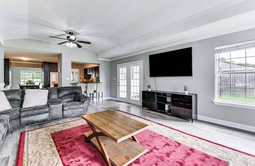 Wright House | Fort Walton Beach Home w/Grill: 4 Mi to Beach!