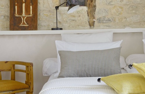 Montcuq House | Fortified house, rooms, calm and view in the Quercy Blanc