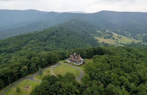 Stanley House | Fortress of Solitude