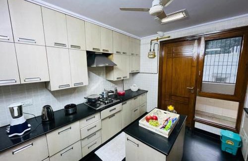 Saket Apartment | Fortune Home Service Apartment 4Bhk,D-36, Saket