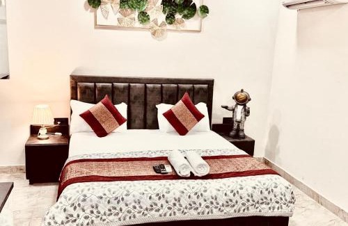 Saket Apartment | Fortune Home Service Apartment Studio, J-267 Saket