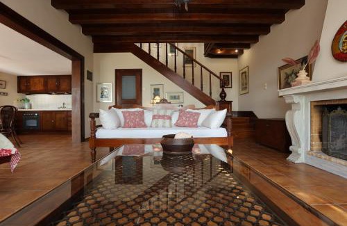 Syros House | FOS - Villa in countryside with sea view