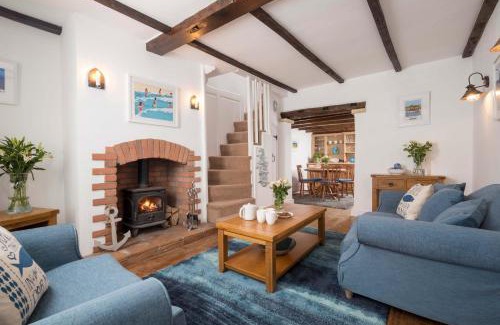 Whitby House | Fossil Cottage