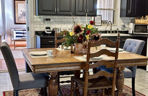 Cane Valley House | Foster Lodge at Green River Lake- Pet Friendly & NO Cleaning Fees!