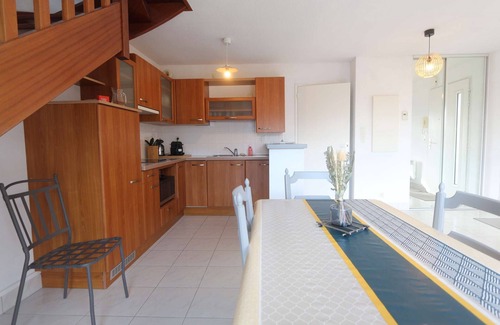 Fouesnant Apartment | Fouesnant Beg Meil, duplex in the heart of the village, 450 m from the beach