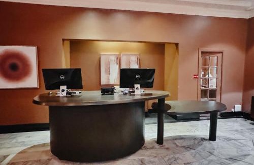 Theater District Hotel | FOUND Hotel Carlton, Nob Hill
