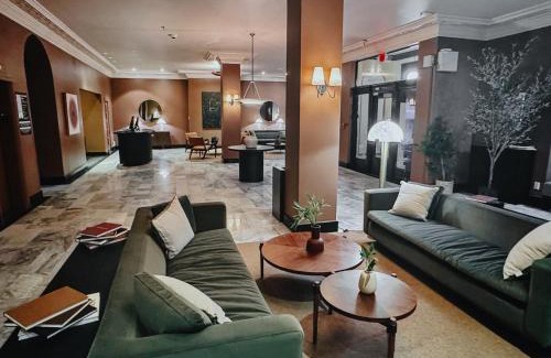 Theater District Hotel | FOUND Hotel Carlton, Nob Hill