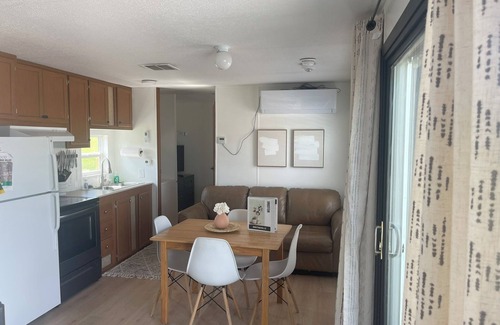 Devils Lake House | "Founder's Retreat" - Trailer & Bunk House - Ackerman Valley