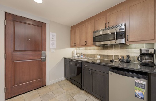Winter Park Condo | Founders Pointe 1 bedroom Condo by RedAwning