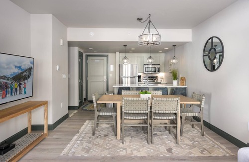 Winter Park Condo | Founders Pointe 4354 | Modern & Bright Condo | Dreamy Design | Amenity Deck