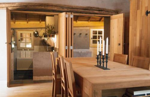 Castans Apartment | Fount Estremiero Apartment with shared wellness and pool