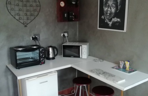 Umjindi House | Fountain Baths Guest Cottages