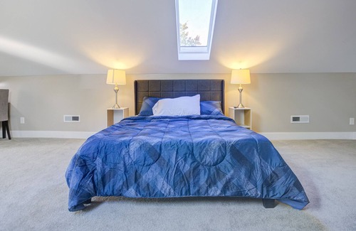 Indianapolis House | Fountain Gem: Your Urban Oasis