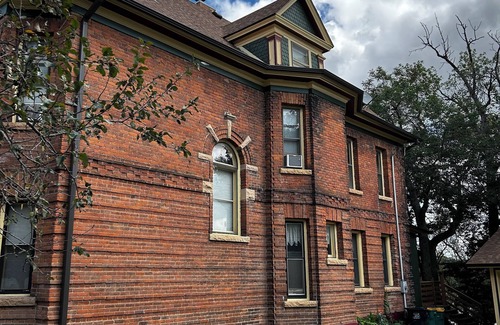 Albert Lea House | Fountain Lake Victorian-Spacious 6 bedroom home on the lake in lovely Albert Lea