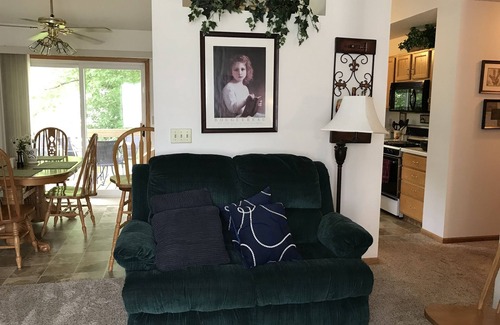 Owatonna House | Four Bedroom, 2 Bath On Quiet Cul-De-sac