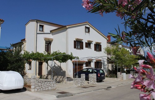 Cove Murtar Apartment | Four-bedroom apartment with terrace and sea view Mali Lošinj, Lošinj (A-7978-b)