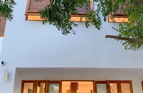 Treasure Beach Villa | Four Bedroom Ecoluxe Haven in Treasure Beach with Pool