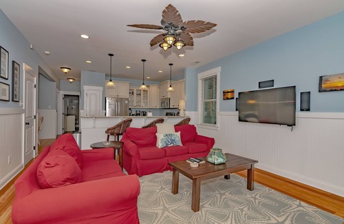 Bald Head Island House | Four bedroom home with private crofter located in the heart of the island close to amenities.